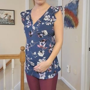 Floral maternity blouse